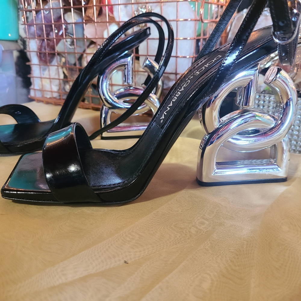 Dolce & Gabbana Black Heels with Silver Geometric Design